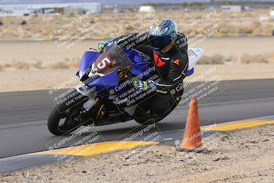 media/Dec-17-2022-SoCal Trackdays (Sat) [[224abd9271]]/Turn 9 Inside (1pm)/